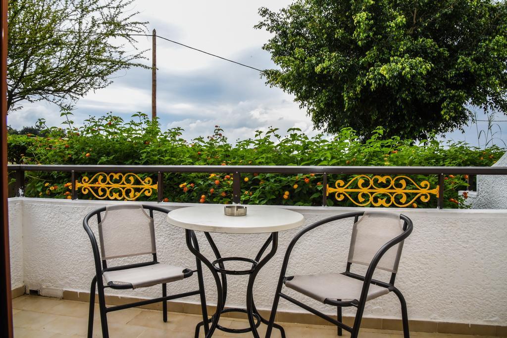 Vallian Village מלון 3*